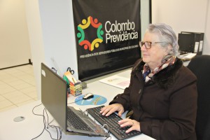 A aposentada Maria Ivete Alberti Scrok, 71 anos, está entre os 1100 servidores aposentados e pensionistas beneficiados com o novo serviço