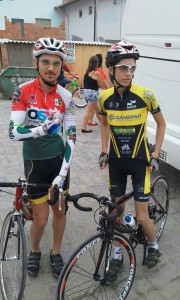 Os atletas colombenses, Júnior Humberto e Danilo de Oliveira durante a 8ª Edição da Volta Ciclística da Cidade de Brusque