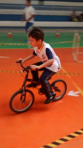 O projeto Clube Educacional da Bicicleta tem como objetivo incentivar a prática do ciclismo e o uso adequado da bicicleta