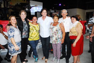 A Prefeita Beti Pavin e a Secretária de Assistência Social Maria da Silva Souza, ressaltaram a importância das atividades realizadas em prol da terceira idade no município