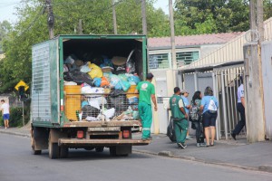 Durante a força tarefa realizada no Guaraituba, no dia 13, materiais e lixo foram coletados