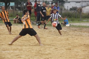 O 1º Torneio Solidário de Futebol de Areia Vila Zumbi contou com a participação de 12 equipes.