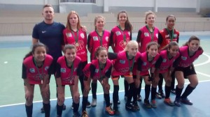 A equipe do Colégio Estadual do Guaraituba é campeã da modalidade de futsal, na categoria feminino B.