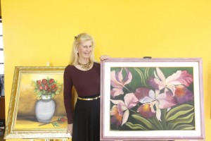 Artista Lídia Jucovski expõe seus trabalhos com o tema “Só Flores”